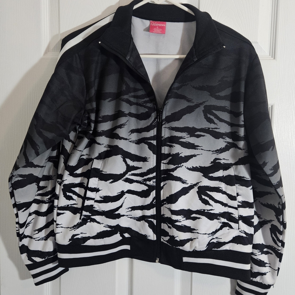 Men's Track Jacket Tagged Size Large (FITS LIKE A MEDIUM )